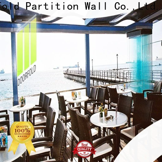 Doorfold portable partition highly-rated for restaurant