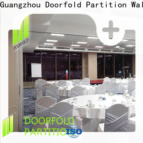 Doorfold sliding folding partition durable