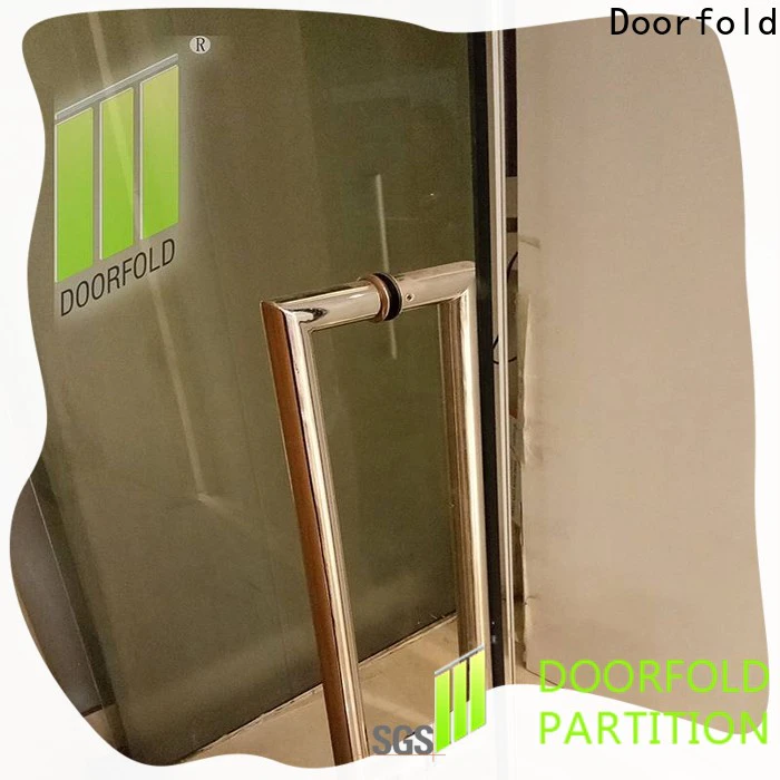 Doorfold glass office partitions for office