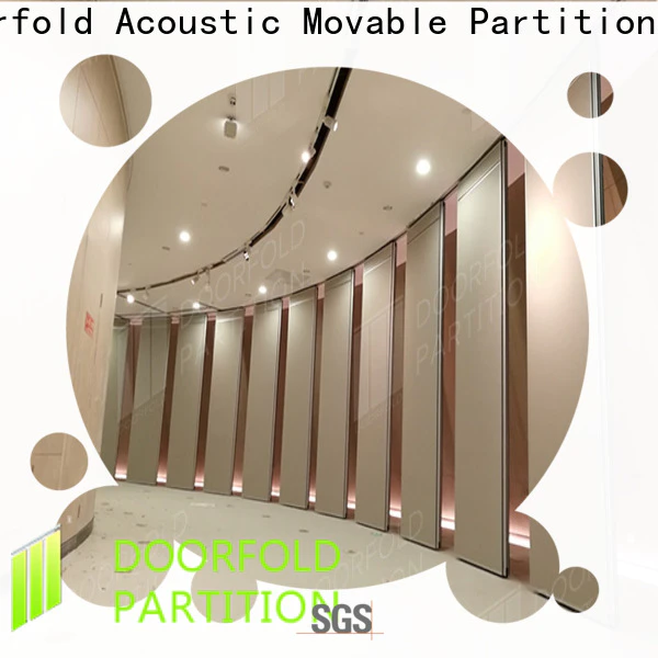 Doorfold retractable room partitions simple operation free design