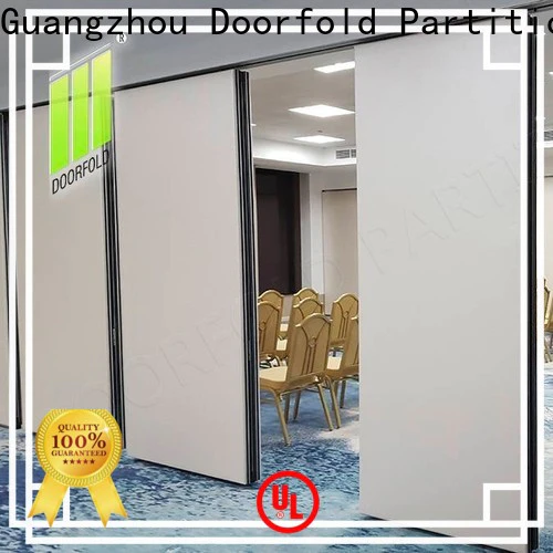 retractable retractable partition vendor for meeting room