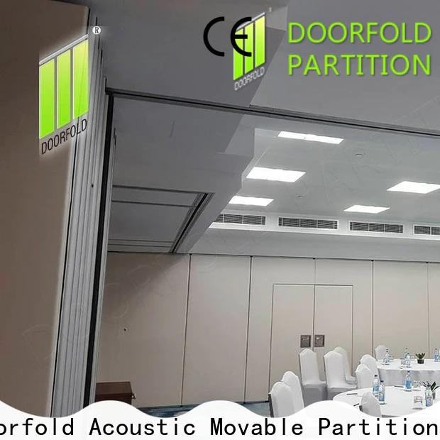 Doorfold modern partition for meeting room