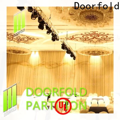 Doorfold folding screen smooth movement for conference centers