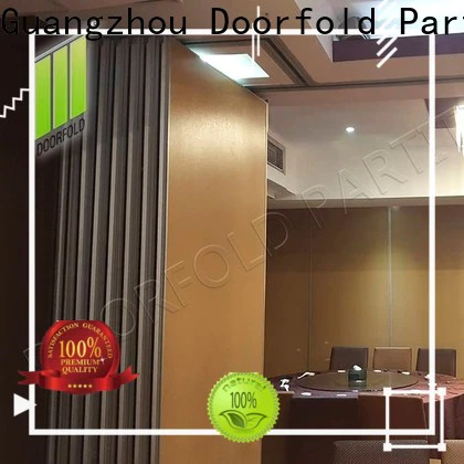 Doorfold commercial sliding partition manufacturer for meeting room