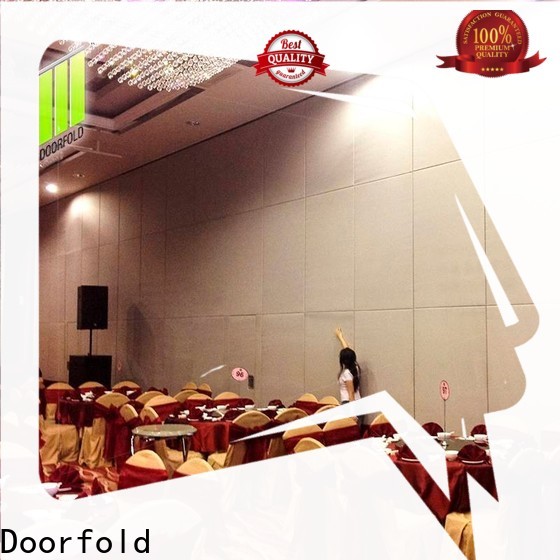 Doorfold sliding folding partition simple structure for office