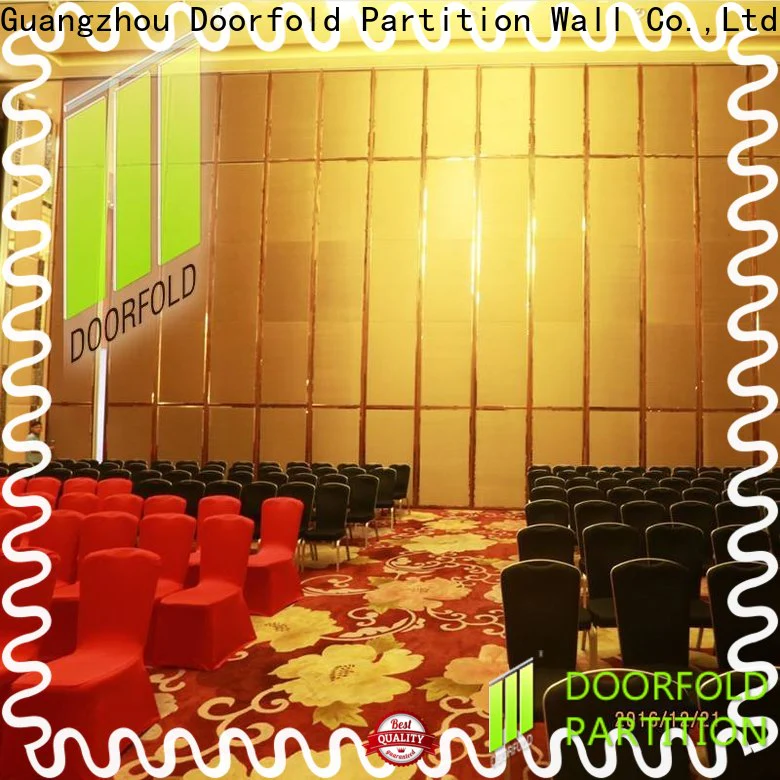 Doorfold operable folding screen free design for conference centers