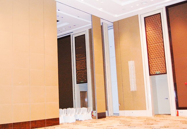 Doorfold movable partition Retractable Acoustic Sliding Partition Wall for Soundproof Room Sliding Partition for Soundproof Room image6