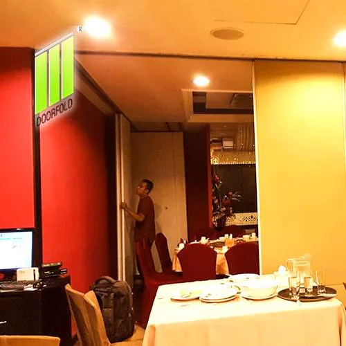 Flexible Acoustic Folding Partition Wall Divider for Restaurant