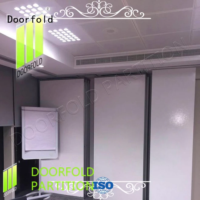 Doorfold acoustic sliding partition custom for meeting room