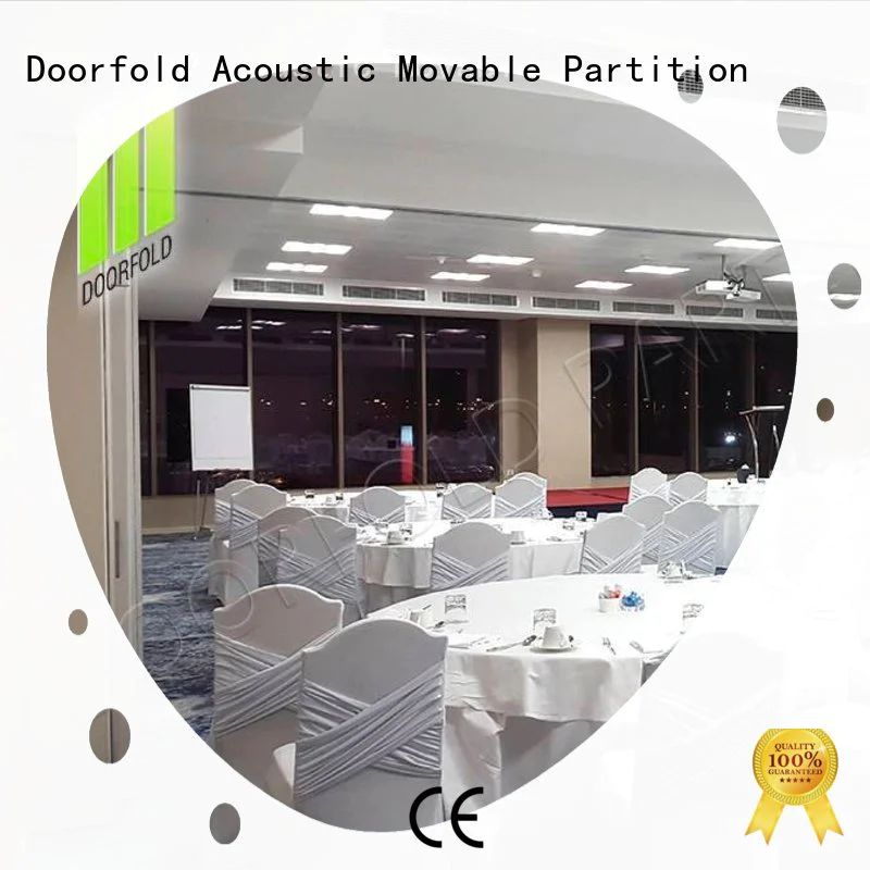 Collapsible Acoustic Sliding Divider Partition for Meeting Room