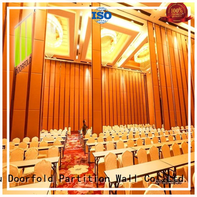 Doorfold easy installation operable partitions oem&odm for exhibition